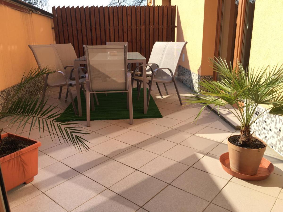 Apartman Slunecnice S Terasou Ceske Budejovice Buitenkant foto
