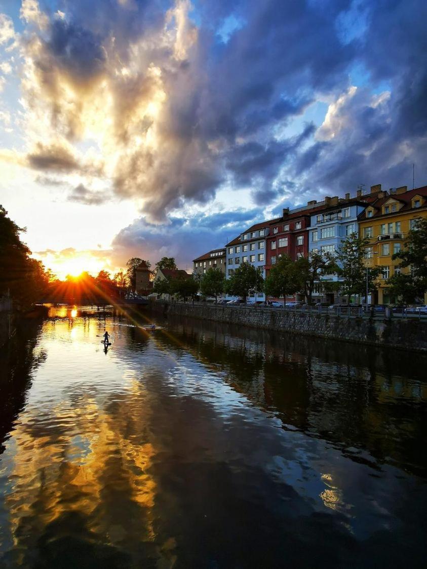 Apartman Slunecnice S Terasou Ceske Budejovice Buitenkant foto